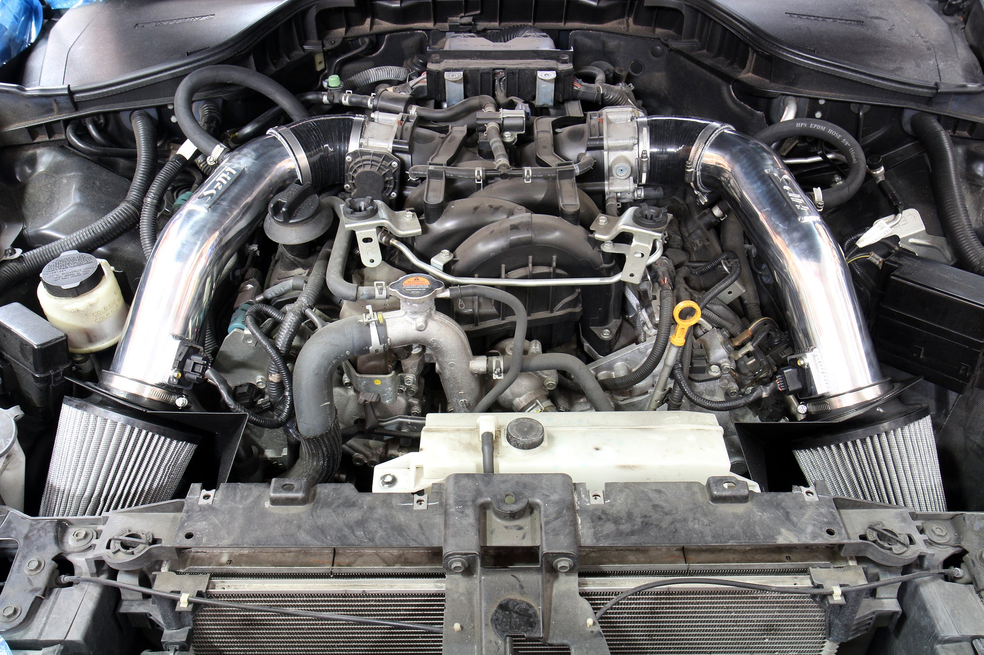 HPS Polish Cold Air Intake Kit with Heat Shield 2011-2013 Infiniti M56 5.6L V8, 827-688P