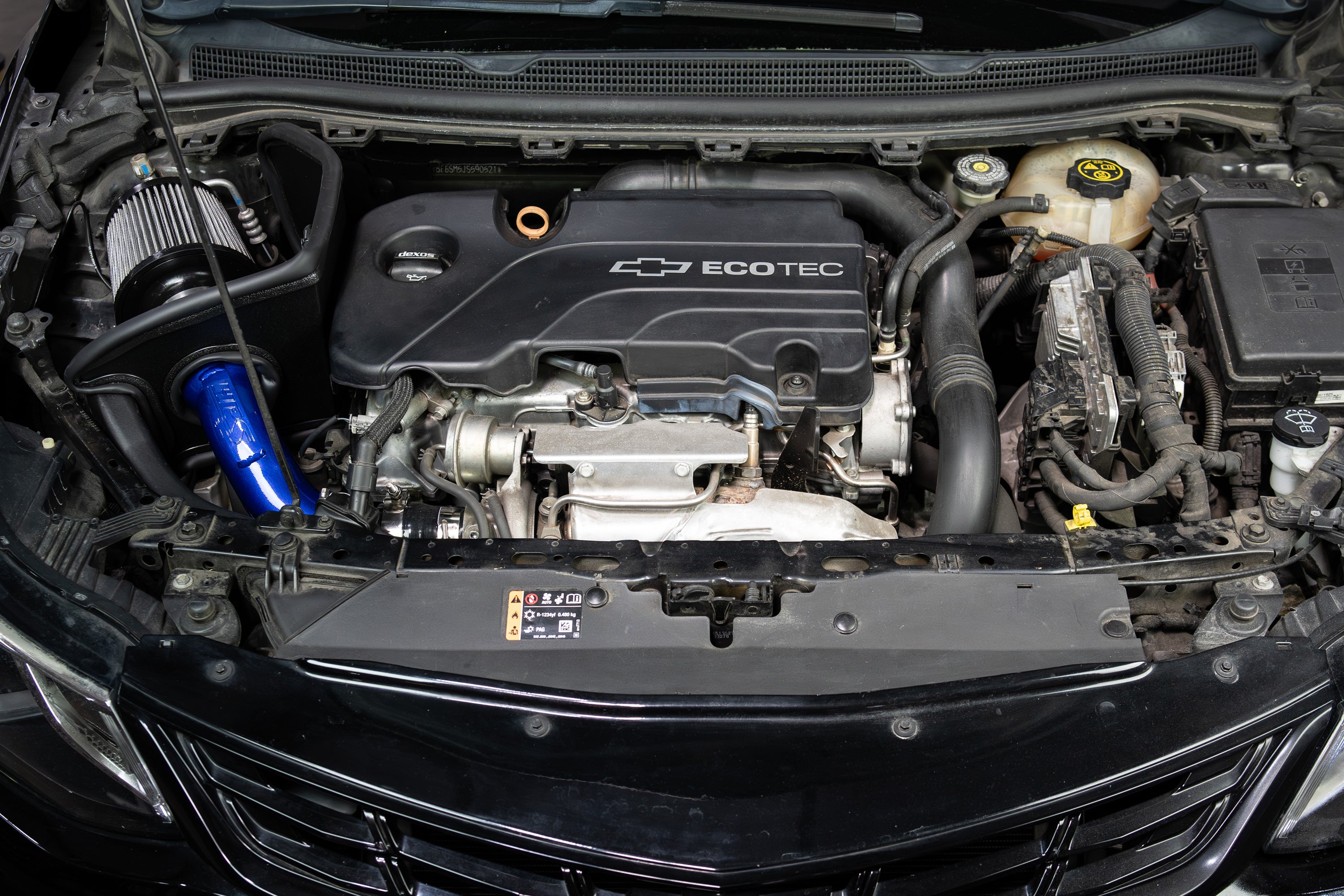 HPS Performance Cold Air Intake Kit Installed 2016-2019 Chevy Cruze 1.4L Turbo