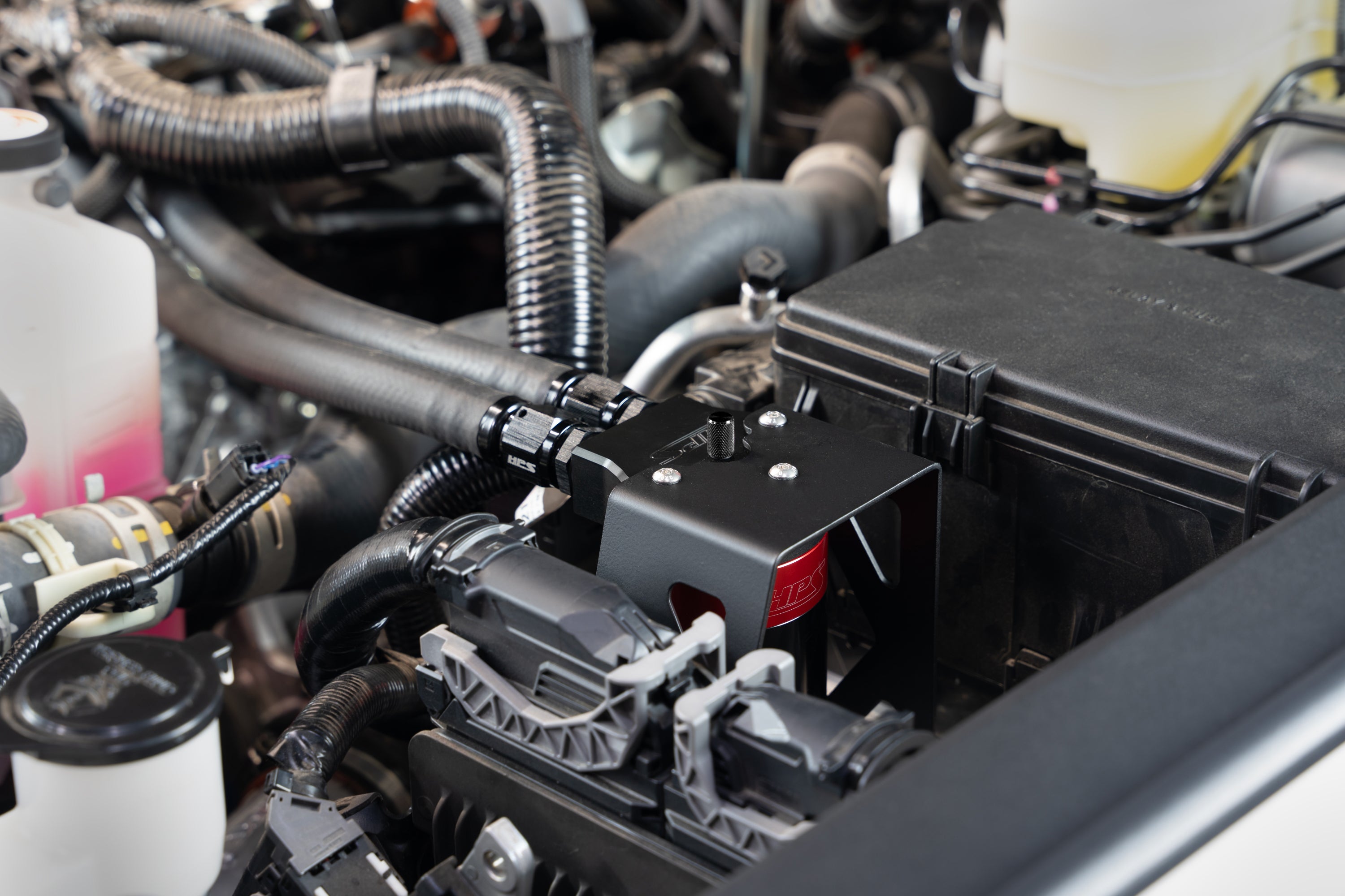 HPS Performance Aluminum Oil Catch Can Kit instaslled 2025-2026 Toyota 4Runner 2.4L Turbo T24A-FTS 860-024