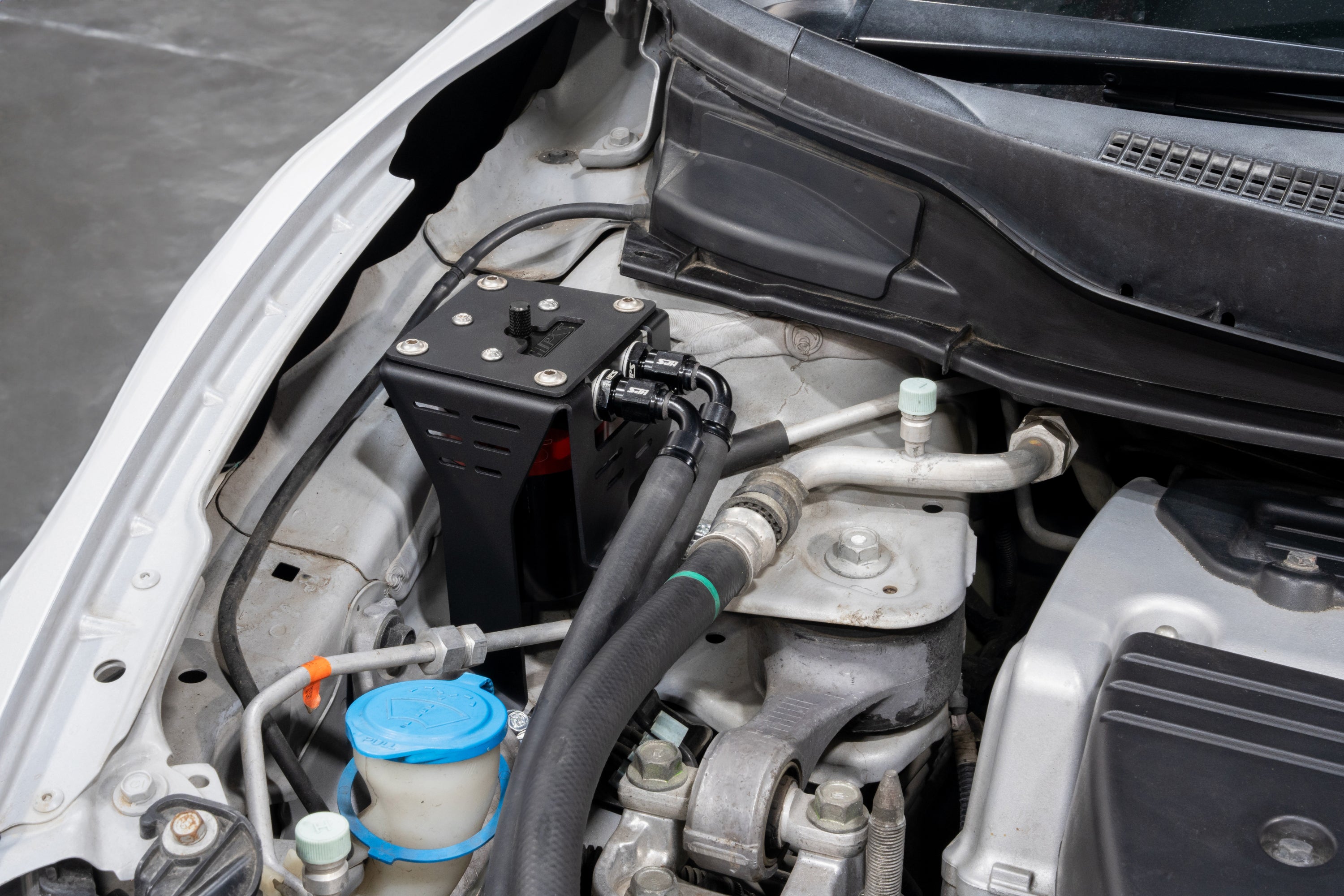 HPS Performance Aluminum Oil Catch Can Kit installed 2012-2015 9th Gen Honda Civic Si 2.4L K24Z7 860-027