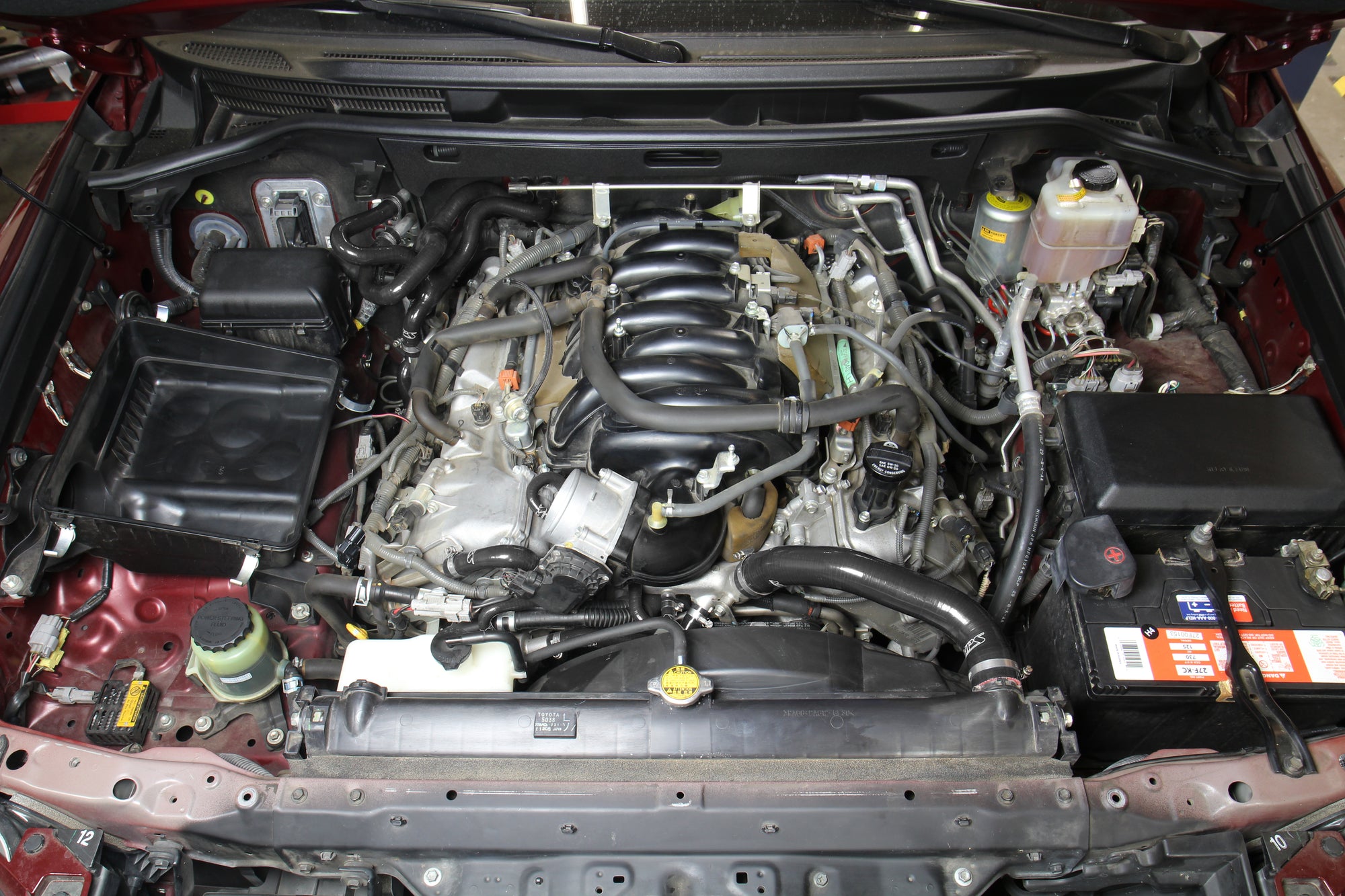 HPS Silicone Radiator + Heater Hose Kit Installed 2008-2016 Toyota Land Cruiser 5.7L V8 57-1670