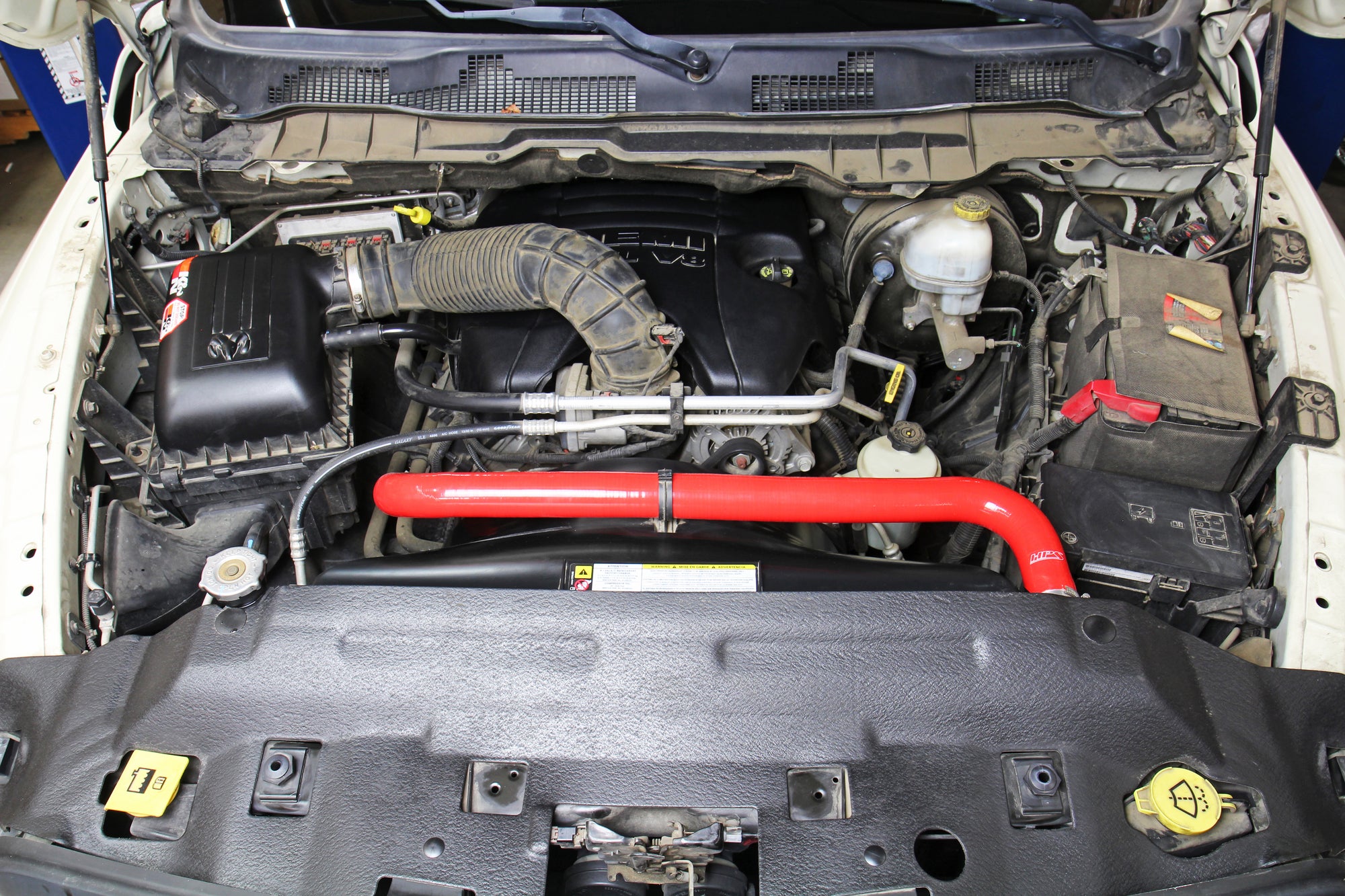 HPS Red Silicone Lower Upper Radiator Hoses Installed 13-18 Dodge Ram 2500 Pickup 5.7L V8 Hemi
