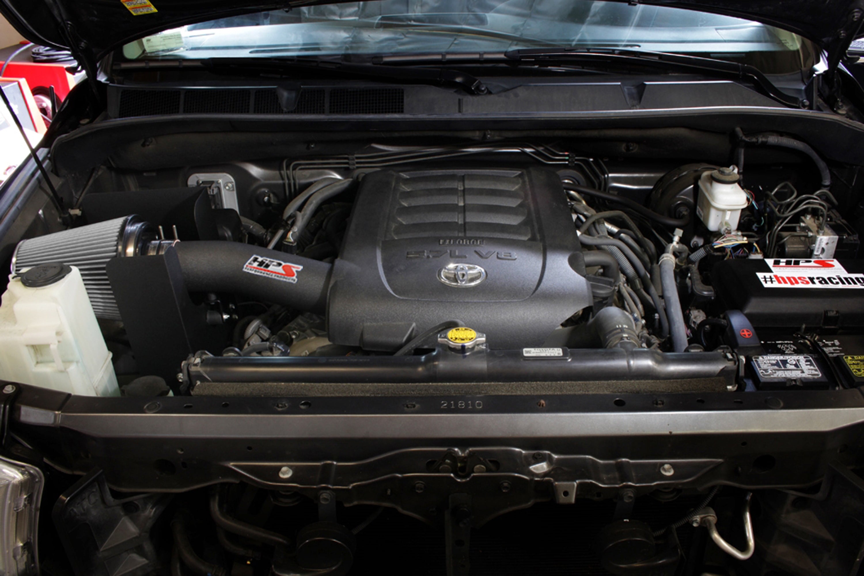 HPS Performance Shortram Cold Air Intake Kit Installed 2008-2011 Toyota Sequoia 5.7L V8 827-629
