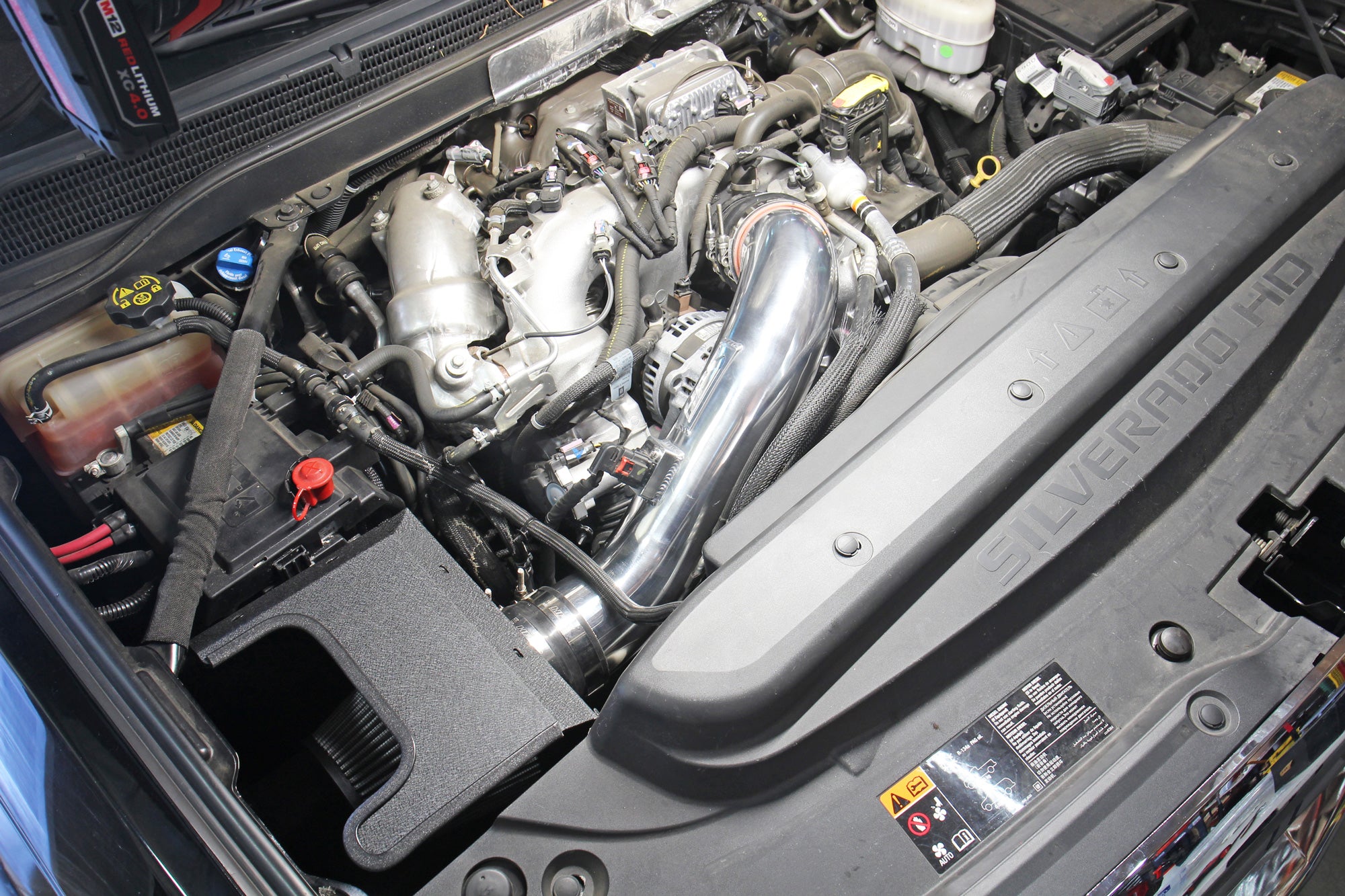 HPS Cold Air Intake Kit Installed GMC 2017-2019 sierra 3500 HD 6.6L V8 Duramax Diesel Turbo L5P 827-674P