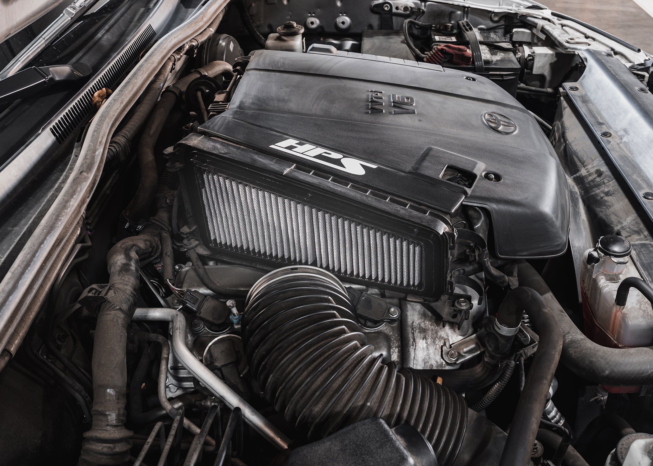 HPS High Performance Drop In Panel Air Filter Installed 2005-2015 Toyota Tacoma 4.0L V6, HPS-452365