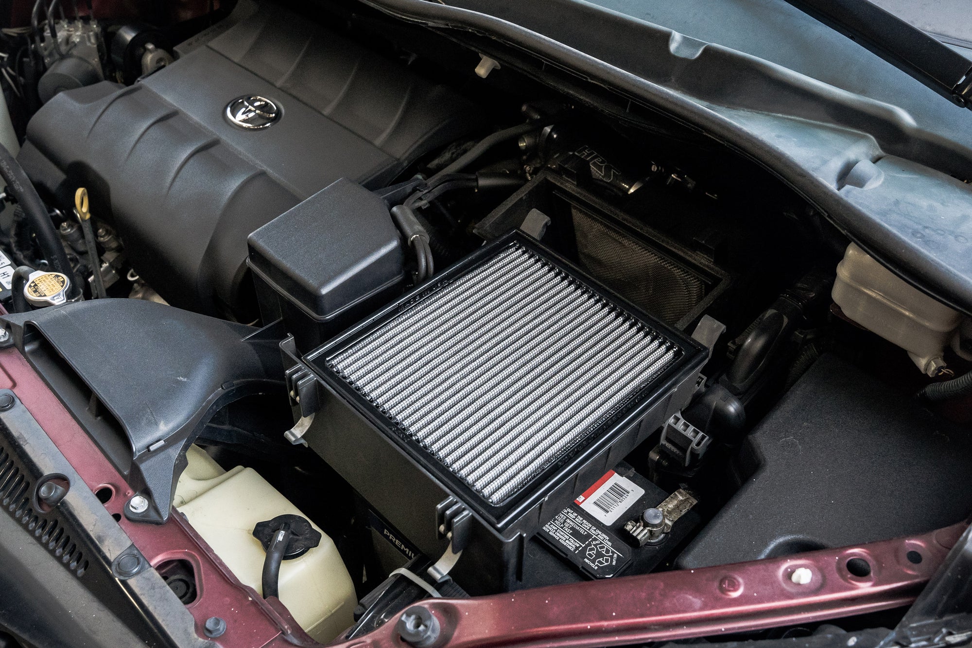 HPS Drop In Panel High Performance Air Filter Installed 2019-2021 Toyota RAV4 2.5L, HPS-457378